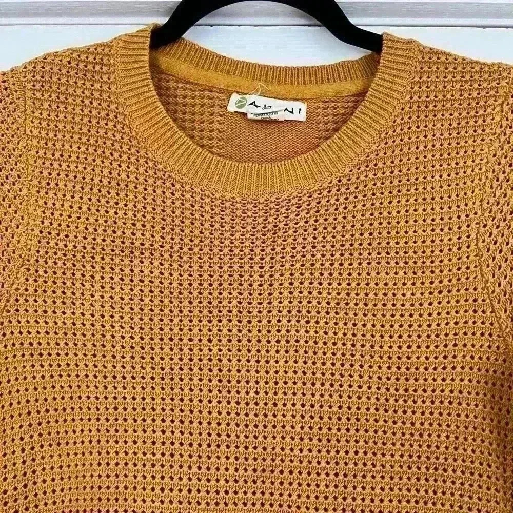 Knit Pullover Sweater - Picture 2 of 8